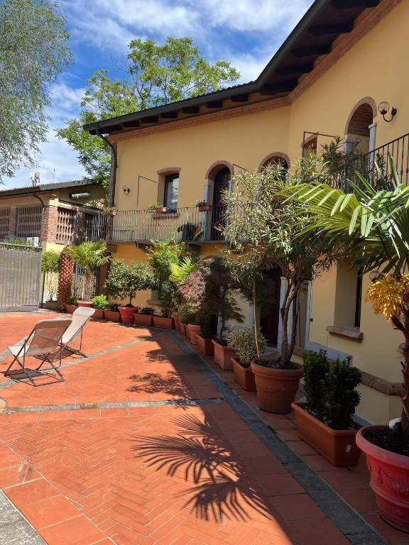 Bilocale Dafne Abbadesse Guest House Milan Exterior photo